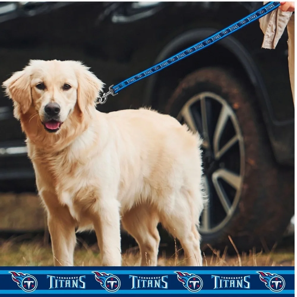 NIP NFL Titans satin 4ft dog leash M